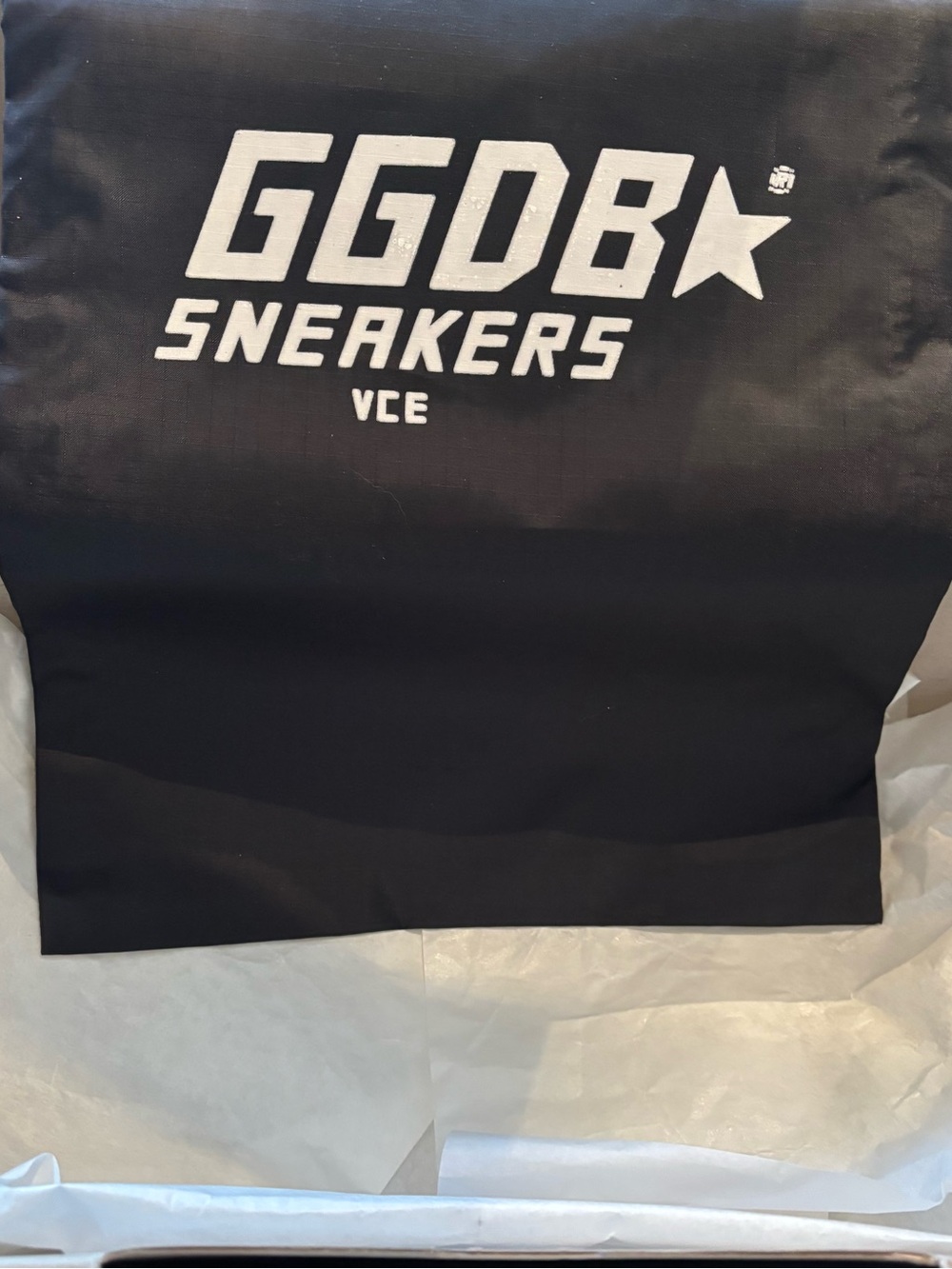 Golden Goose Superstar White Sneakers with Pink Lizard Lining and leather Star - Picture 7 of 10